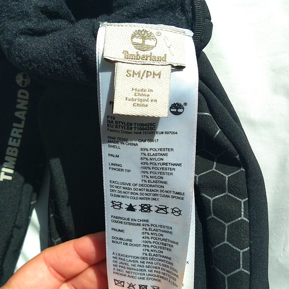 Timberland gloves, size SM /PM, color black - Picture 5 of 5